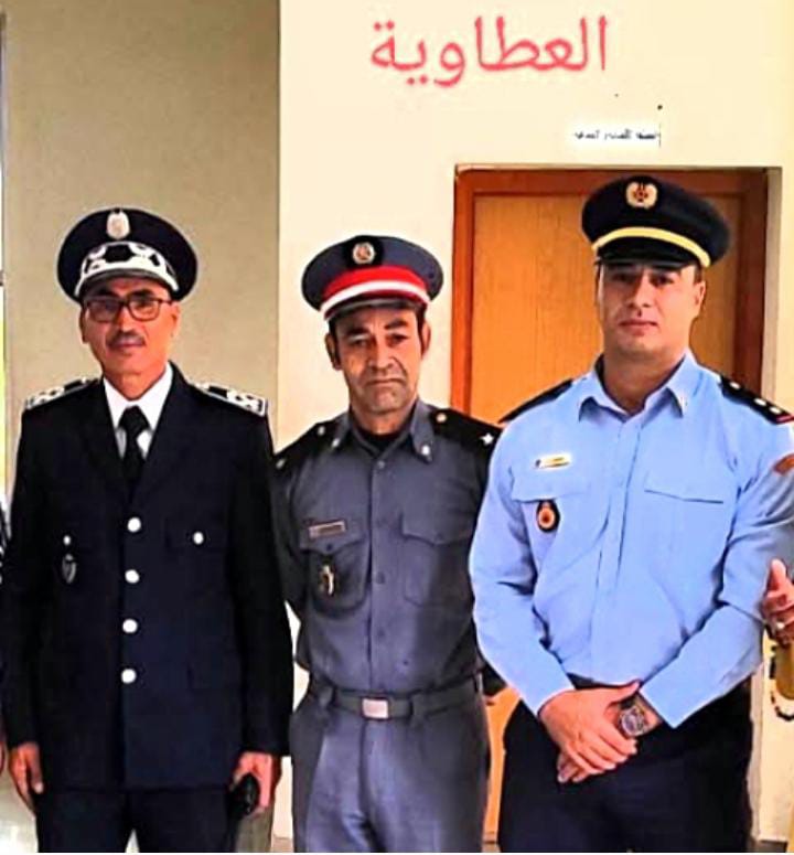 درك العطاوية و تحث إشراف النيابة العامة يقومون بإلقاء القبض على متهم و إبنه في نازلة إيواء 19 شابا ضواحي بويا عمر