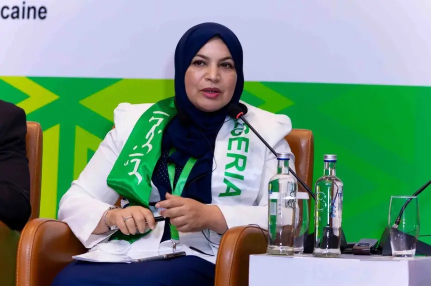 ياقوم بوصبع ChatGPT من أصل“جزائري” حسب تصريح النائبة عائشة بن تركي مثل عادتهم في الكذب رفيع المستوى