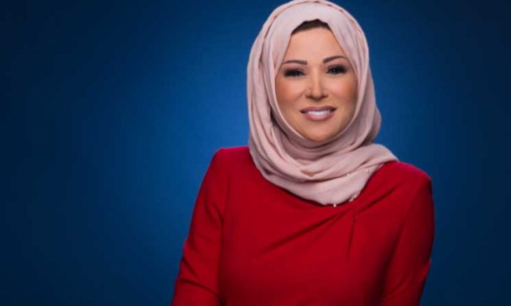 مذيعة الجزيرة خديجة بن قنة تفوز بلقب أحسن بودكاست في العالم