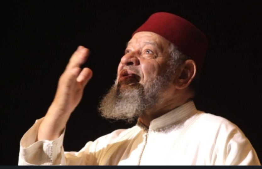 الفنان محمد ساري والفنان بوشعيب حجي يقدمون التعازي في وفاة عبد الهادي بالخياط