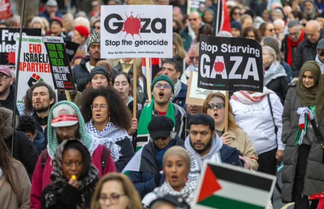 عودة المظاهرات بأوروبا للمطالبة بوقف إبادة غزة والإفراج عن الأسرى الفلسطينيين