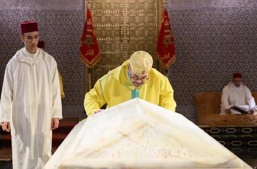 ترحم جلالة الملك محمد السادس في الضريح