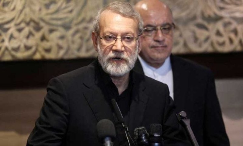علي لاريجاني يعلن عن أسر عددا من الجنود الأمريكيين