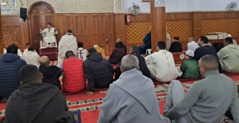 ترأس السيد محمد قرناشي عامل صاحب الجلالة على إقليم إقليم الفقيه بن صالح، صلاة ليلة القدر المياركة ـ