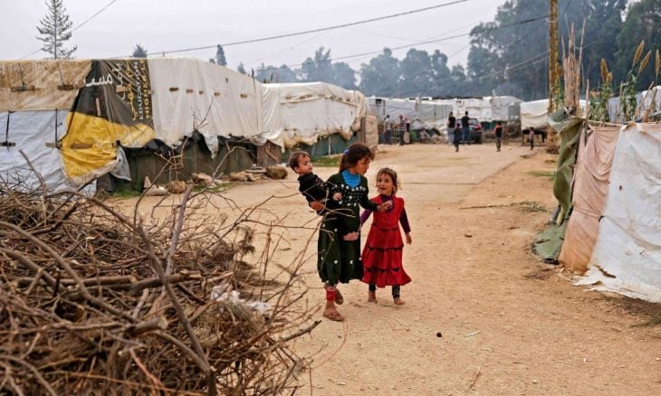 علوش لـ”القدس العربي”: 200 ألف سوري عادوا من لبنان في آذار