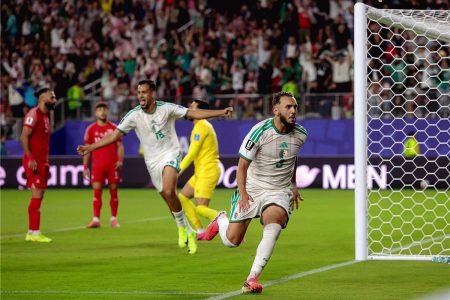 فوز بطعم الهزيمة ، هكذا اجل المنتخب الجزائري تأهله للدور الثاني من اطوار كأس العالم 2026
