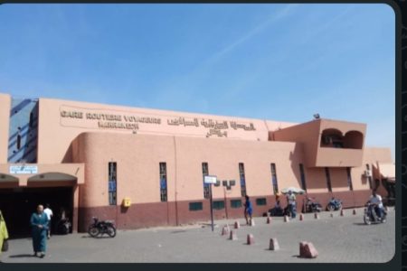 مستخدموا ومستخدمات المحطة الطرقية باب دكالة بمراكش يتساءلون عن مصيرهم 