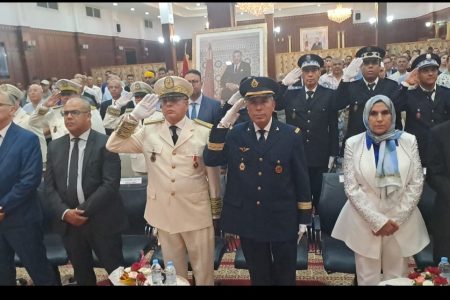 عامل صاحب الجلالة على إقليم الفقيه بن صالح يترأس مراسم الإنصات للخطاب الملكي السامي بمناسبة الذكرى السابعة والعشرين لعيد العرش المجيد